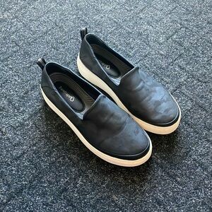 Baretraps Nevin Slip On Sneaker Black Camo